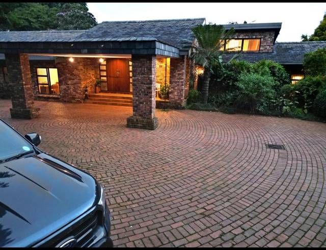 4 BEDROOM HOUSE FOR SALE IN WINSTON PARK